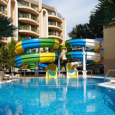 Miramar Palace 아파트