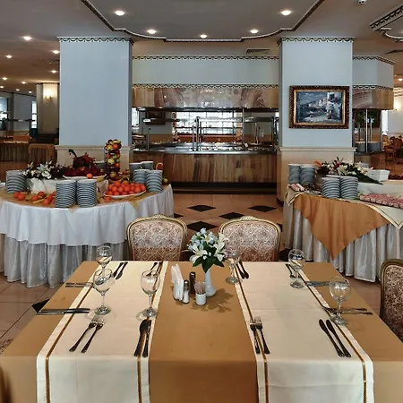 Miramar Palace Napospart