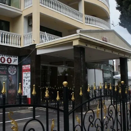 Miramar Palace Apartman *